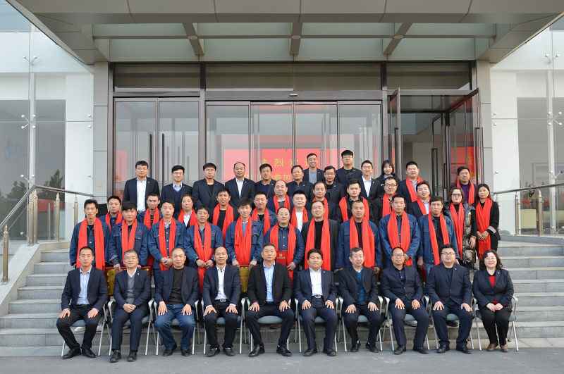 全体与会人员合影留念22.jpg 全体与会人员合影留念22.jpg